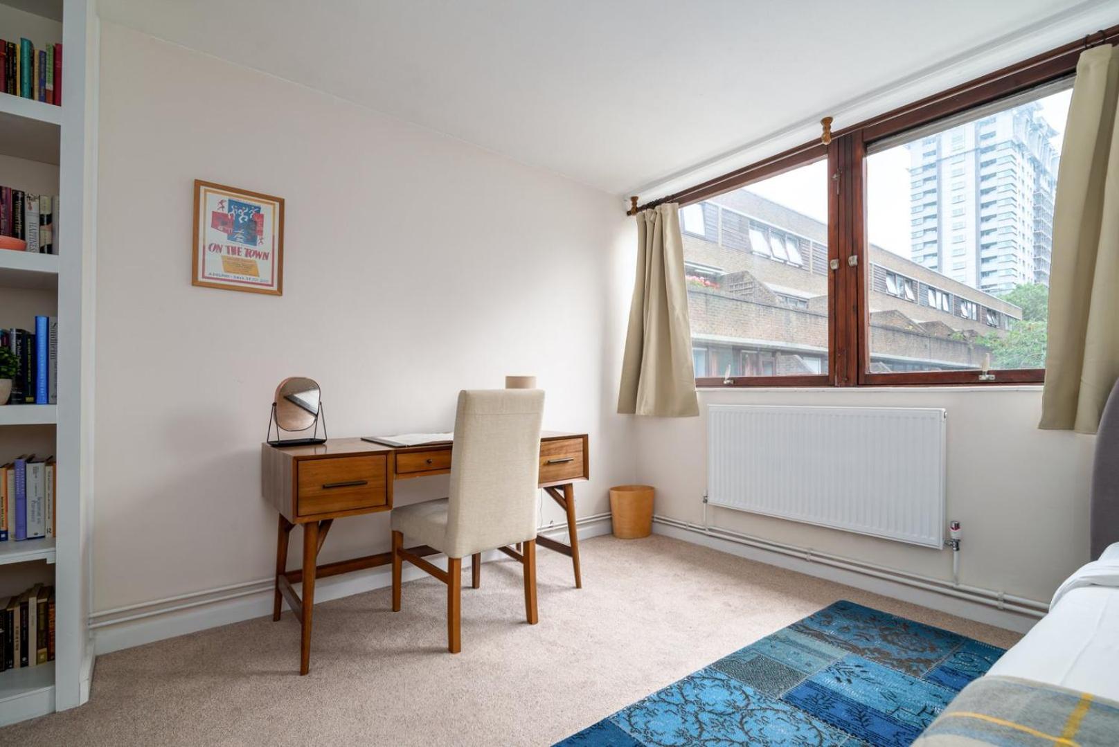 Ferienwohnung Guestready - Lovely Ground Floor Duplex With Patio In Southbank London Exterior foto