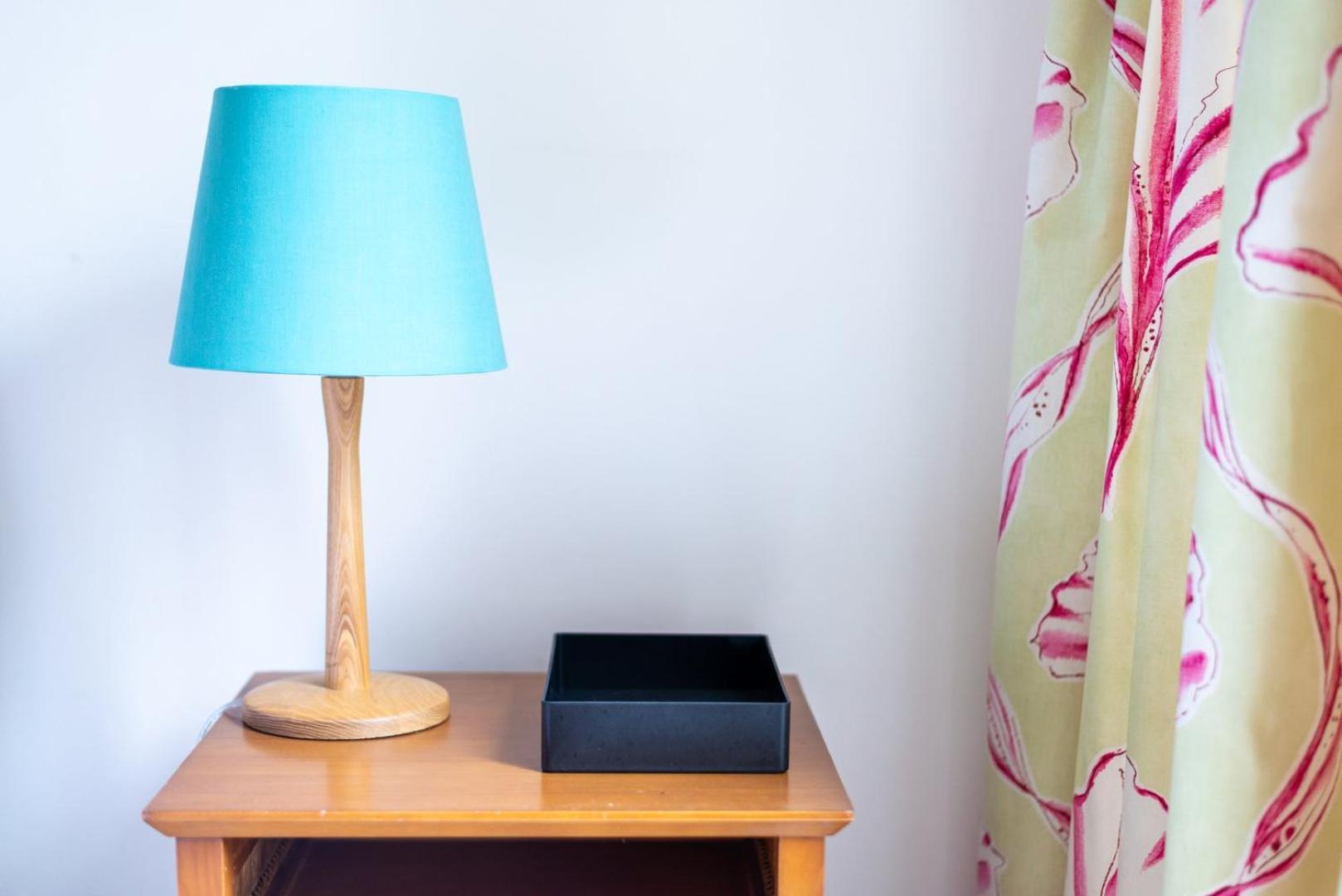 Ferienwohnung Guestready - Lovely Ground Floor Duplex With Patio In Southbank London Exterior foto